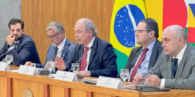 As linhas de crédito foram anunciadas nesta segunda-feira, 10 de junho, no Palácio do Planalto - Foto: Gabriel Souza / BNDES / Divulgação