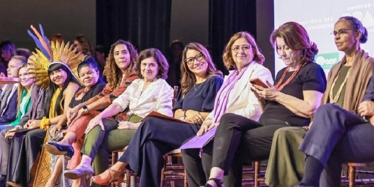 Lançada nesta quarta-feira (25), em Brasília, a iniciativa mobilizou governos locais, empresários, instituições de ensino, ONGs, torcidas organizadas, times de futebol, artistas, lideranças religiosas e sociedade civil - Foto: Claudio Kbene/PR