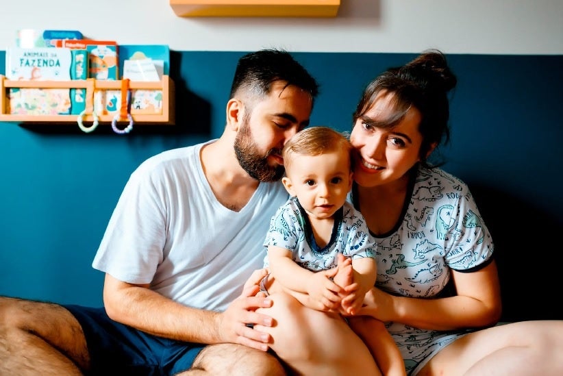 Vinícius, Vicente e Nathália - informações sobre autismo e sobre direitos dos autistas resguardaram a família - Foto: Romina Rios