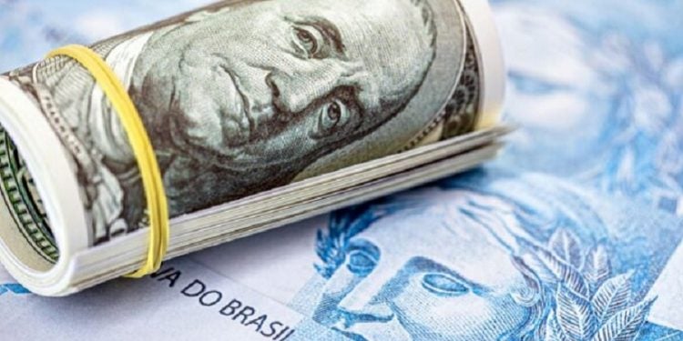 Dólar e Real - Foto: iStock