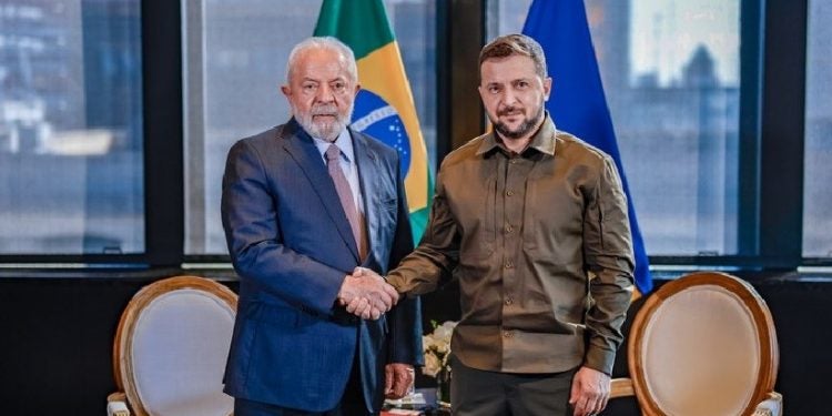 Lula e Zelensky tiveram o primeiro encontro reservado desde a posse do presidente brasileiro, em janeiro de 2023 - Foto: Ricardo Stuckert/PR