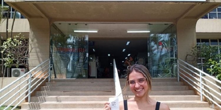 A psicóloga Paula Melo, 27 anos, afirma que doar sangue é um dos principais atos de caridade que ela realiza. “O que me motiva a doar sangue é o bem, é ajudar as pessoas” - Foto: Jessica Gomes/SECOM