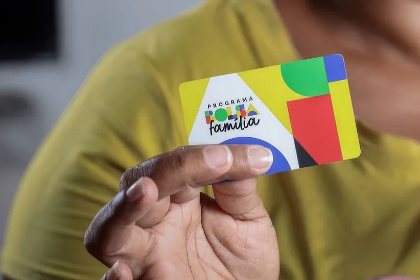 A data em que o benefício estará disponível é definida pelo último dígito do NIS do cartão do Bolsa Família
