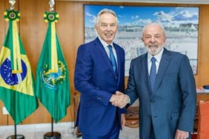 Lula recebeu felicitações pela assunção, em dezembro próximo, da presidência do G20 e pela realização da próxima COP 30, em Belém (PA) - Foto: Ricardo Stuckert / PR