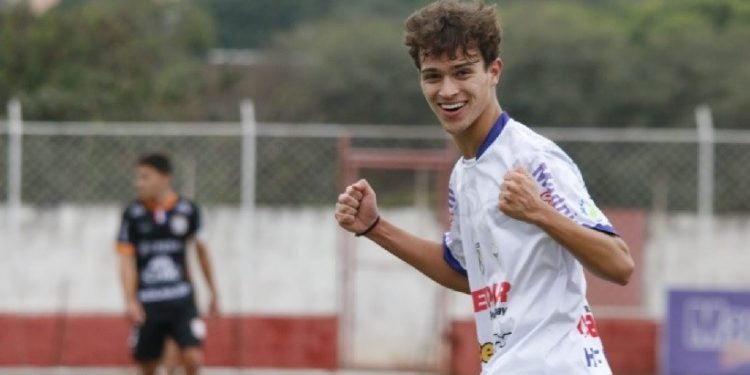 O craque Marco Antonio foi o autor do gol da vitória sobre o Laranja Mecânica - Foto: Abel da Banca