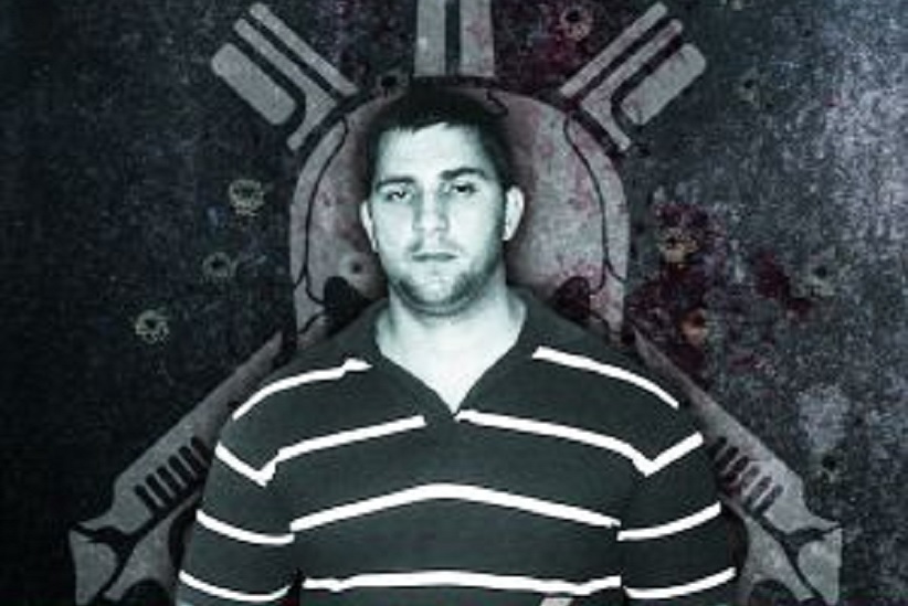 Ao longo das páginas, é possível conhecer as minúcias das relações do “anjo caído” com figuras influentes, como o ex-presidente Jair Bolsonaro e seu filho Flávio Bolsonaro - Foto: Decaído