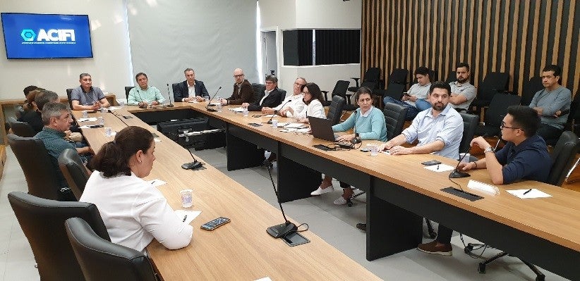 Classe empresarial é contra o aumento do valor da hora e da regularização cobrado dos motoristas – foto divulgação