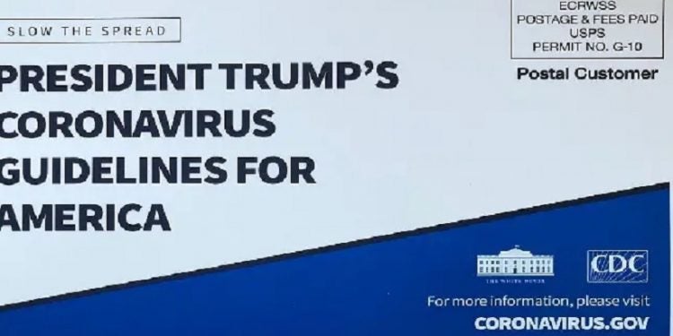 Carta assinada por Donald Trump apresenta diretrizes ao povo americano sobe o combate ao novo coronavírus entregue na Flórida, EUA — Foto: G1