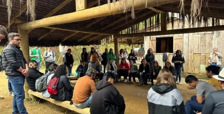 A comunidade Guarani Kuaray Haxa, localizada no município de Antonina, recebeu a ação do Aproxima JFPR