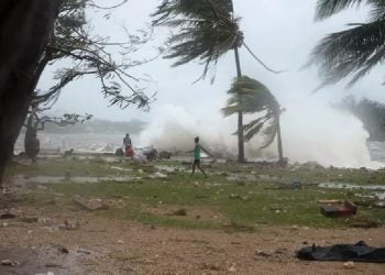 Passagem de ciclone por Vanuatu deixa mortos (Foto: AP Photo/Unicef Pacific, Humans of Vanuatu)