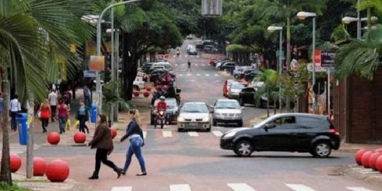 Avenida Brasil em Foz do Iguaçu. Foto: ReproduçãoACIFI