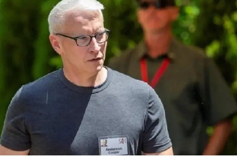 Apresentador americano Anderson Cooper disse que não deixará sua fortuna para seu filho - Reprodução