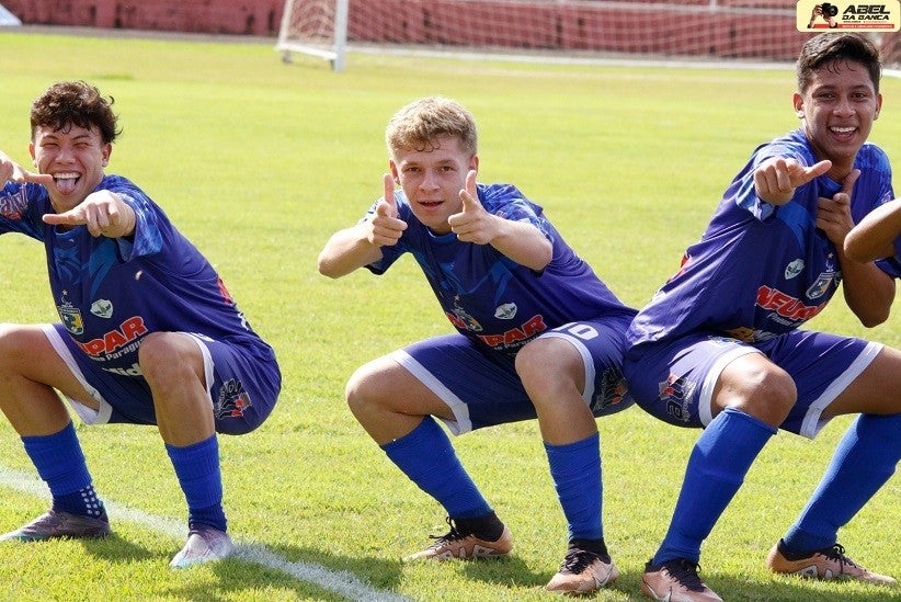 Foto: Abel da Banca: Craques do Sub 17 comemoram vitória no estadual