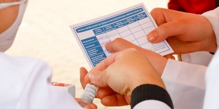 Especialistas e Anvisa vêm defendendo maior restrição nas fronteiras e exigência de passaporte da vacina; Bolsonaro chamou medida de coleira.

Foto: Cristine Rochol/PMPA