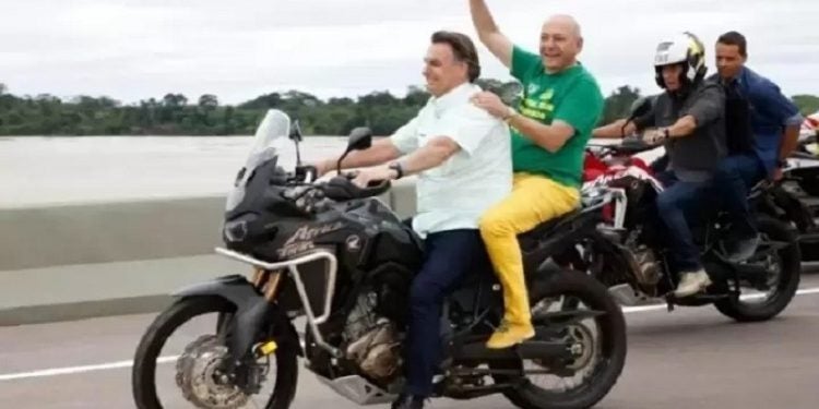 Luciano Hang pegou “carona” com o presidente Jair Bolsonaro – Planalto/Divulgação