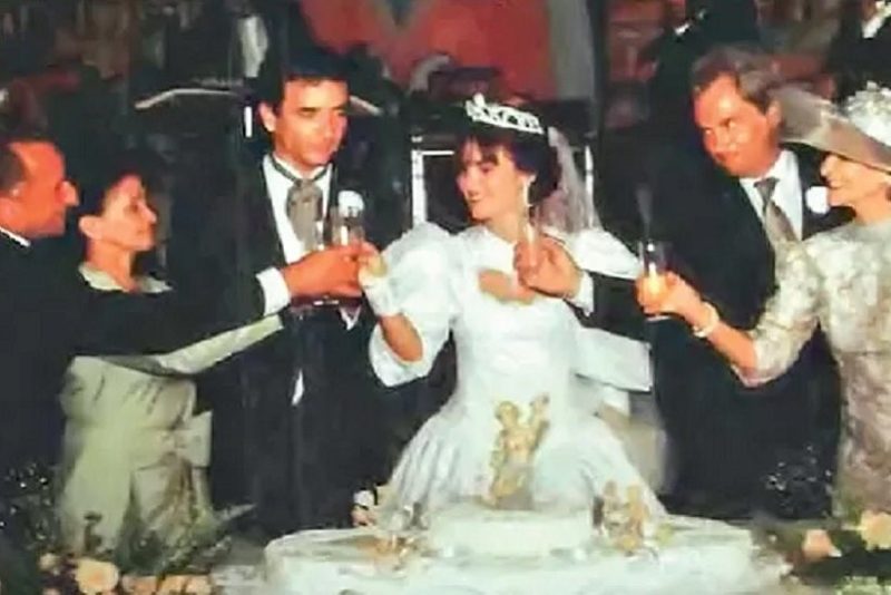 FELICIDADE O casamento de Márcia Brandão Couto. Ela se manteve solteira no civil para seguir recebendo R$ 43 mil por mês do Estado (Foto: Arq. pessoal)