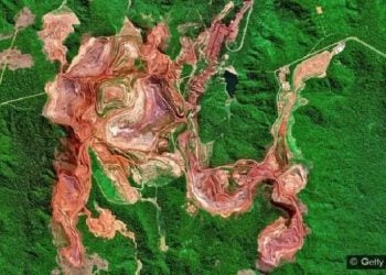 Carajás, no Brasil, é uma das maiores minas de minério de ferro do planeta
