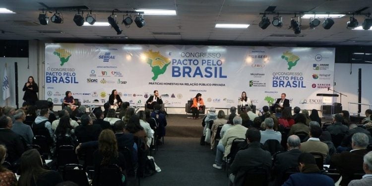 Uma das edições do evento, que anualmente reúne especialistas, gestores públicos e controladores sociais de todo o país - Foto: Divulgação
