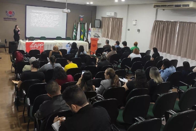 O curso oferece oportunidade para quem deseja prestar concurso da SEED - Foto: Divulgação