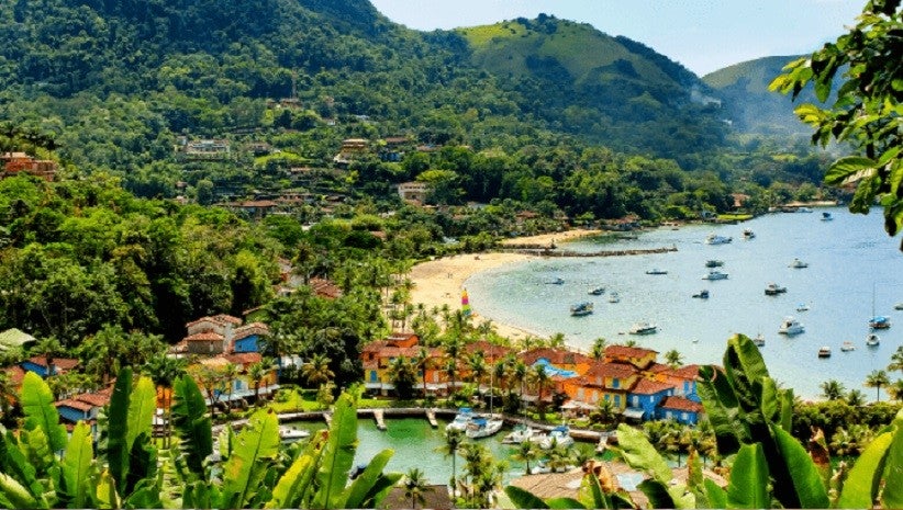 Uma das 365 ilhas de Angra dos Reis / Foto: Canva Pro