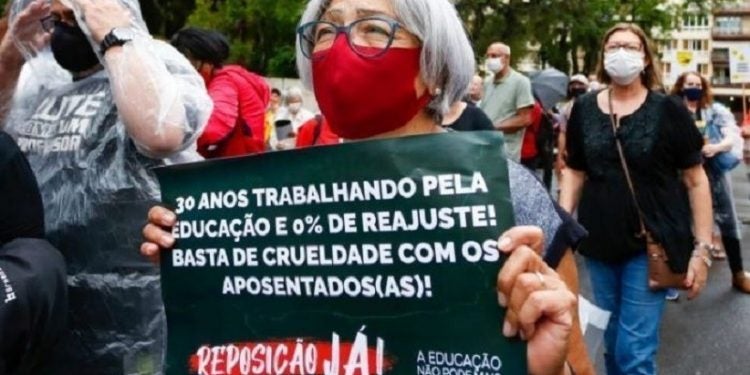 Mobilização de trabalhadores da educação em defesa de melhores salários - Foto ilustrativa: CPERS-Sindicato/Divulgação