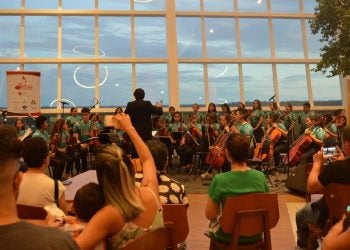 A AFA conta com vários projetos de acolhimento e reinserção de crianças e adolescente na comunidade.