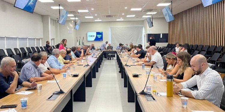 Diretores e conselheiros eleitos  discutiram os desafios e oportunidade da próxima gestão - Foto divulgação