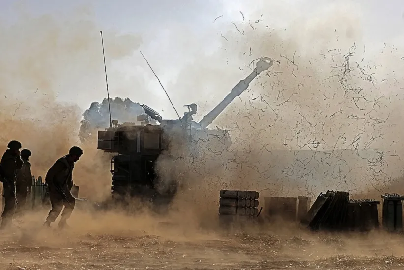 Tanque israelense apontado contra a Faixa de Gaza no último dia 12 - Menahem KAHANA - AFP