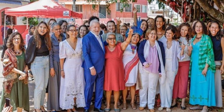 O presidente Lula durante almoço alusivo ao Dia Internacional das Mulheres, no restaurante Tia Zélia, em Brasília - Foto: Ricardo Stuckert/PR