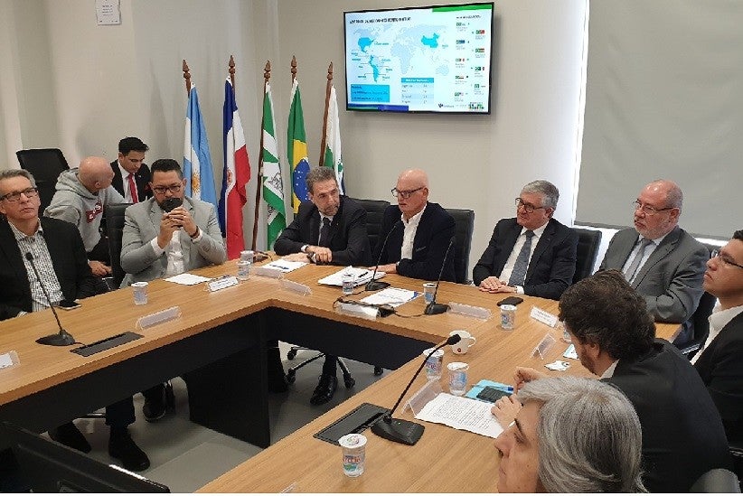 Enio Verri, Danilo Vendruscolo, Justo Zacarías Irún e César “Landy” Torres no evento realizado na ACIFI - Foto Divulgação