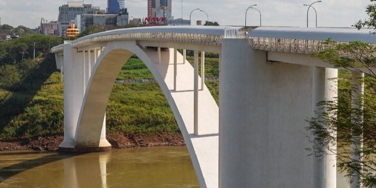 Fronteira do Brasil com o Paraguai, ligação entre Foz do Iguaçu e Ciudad del Este - Foto Kiko Sierich-ACIFI (arquivo)