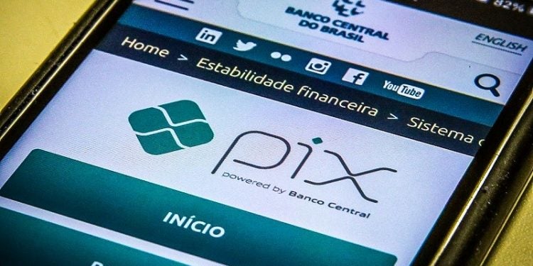Pix é o pagamento instantâneo brasileiro. O meio de pagamento criado pelo Banco Central (BC) em que os recursos são transferidos entre contas em poucos segundos, a qualquer hora ou dia. É prático, rápido e seguro.