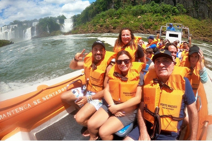 Família de Kaysar Dadour vivencia uma experiência espetacular com o passeio Macuco Safari - Crédito fotográfico: Macuco Safari