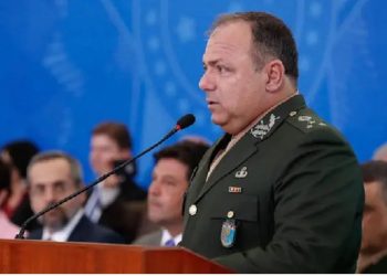 General Eduardo Pazuello em cerimônia no Palácio do Planalto.