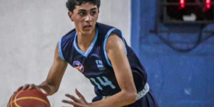 O adolescente atua no time de basquete de Balneário Camboriú–SC