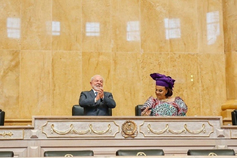 O presidente Lula e Carolina Cerqueira, presidente da Assembleia Nacional de Angola. Foto: Ricardo Stuckert / PR