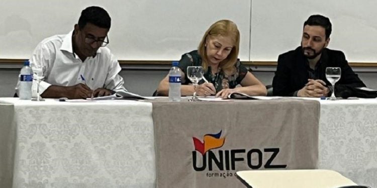 Renovação do convênio Empresa-Escola, que prevê descontos nas mensalidades aos associados e núcleo familiar, bem como outras possibilidades dentro da extensão, pesquisas e estágios.