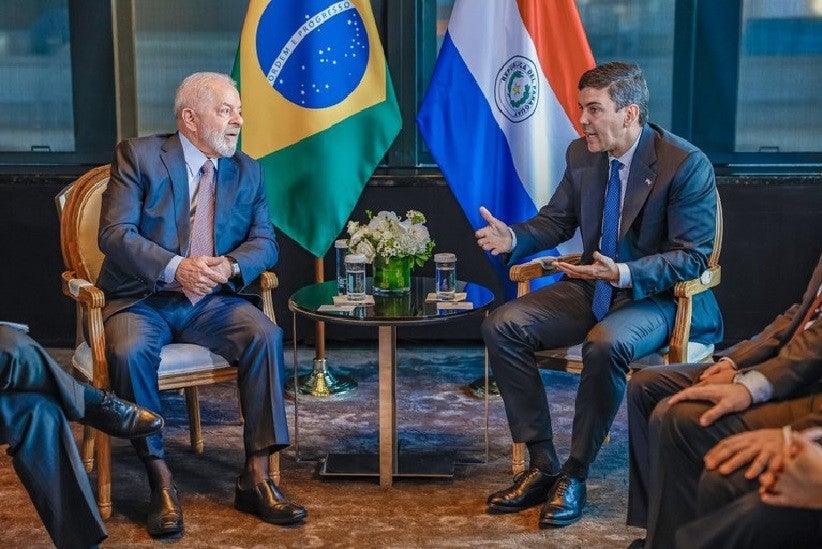 Lula e Peña conversaram, entre outros assuntos, a respeito do acordo sobre a Usina de Itaipu que está em negociação - Foto: Ricardo Stuckert /PR