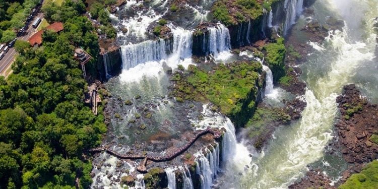 Parque Nacional do Iguaçu em Foz do Iguaçu - PR - Foto: Bruno Bimbato
