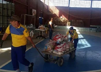 Logística de entrega de donativos em centro de triagem em Lajeado (RS). Foto: Correios