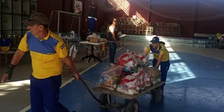 Logística de entrega de donativos em centro de triagem em Lajeado (RS). Foto: Correios