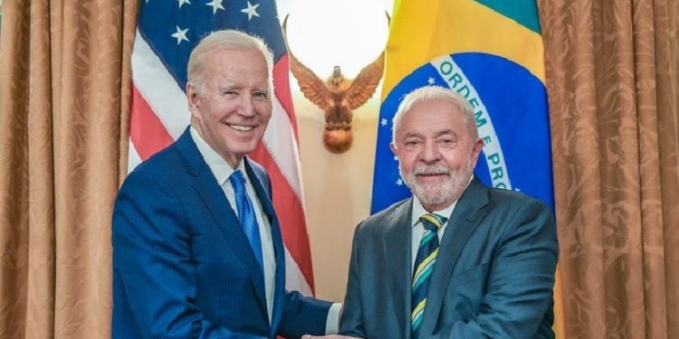 Presidentes Joe Biden e Lula se unem para defender uma agenda de justiça e sustentabilidade na economia global. Foto: Ricardo Stuckert / PR