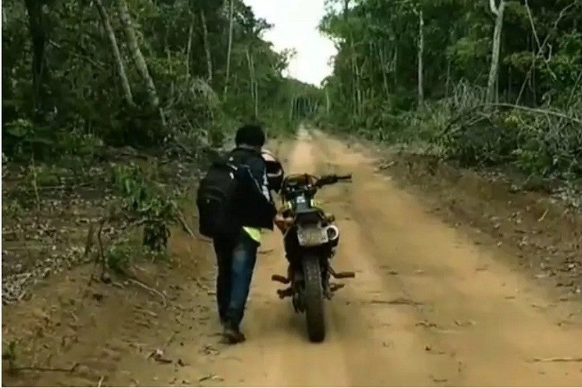 Farato conta que precisou empurrar a moto por mais de 2h. — Foto: Arquivo Pessoal