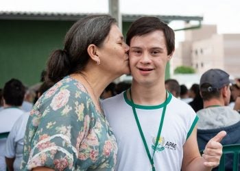 Irene Fantinati e o filho, Gabriel Luís Fantinati. Crédito: Rubens Fraulini/Itaipu Binacional.