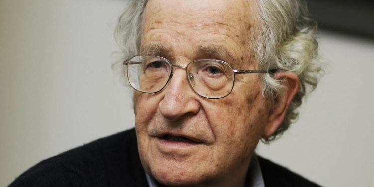 Noam Chomsky (2010). Foto: deepspace / Shutterstock.com