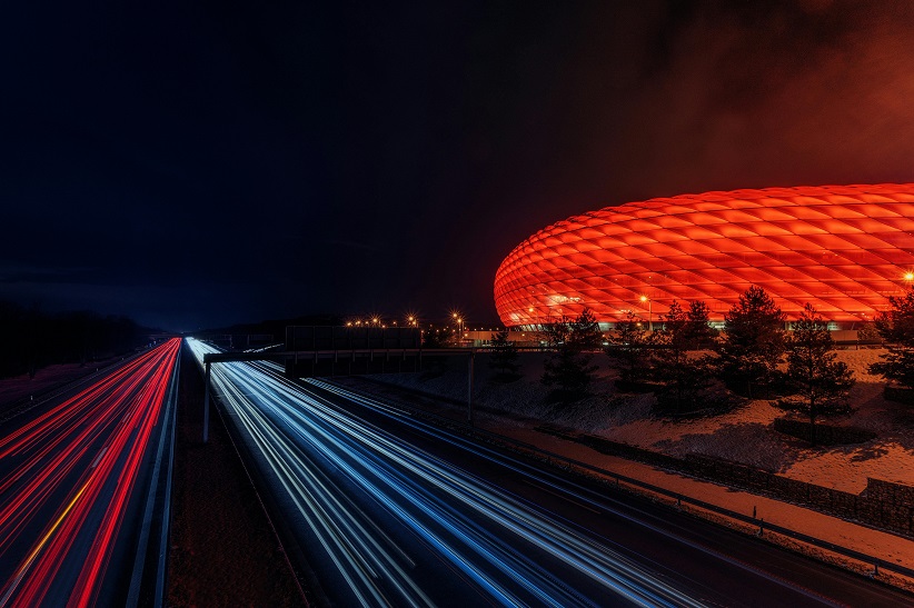 Lapso de tempo durante a noite - Foto: Johannes Plenio/Pexels
