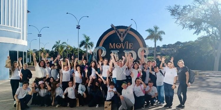 Alunos de colégios estaduais de todo o Brasil podem conhecer o Wonder Park Foz com preço diferenciado