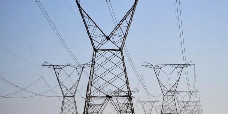 O leilão também contou com a realização da concessão de linhas de transmissão já existentes e que estavam em final de contrato, que vão permitir a prestação dos serviços energéticos - Foto: Marcello Casal Jr/Agência Brasil