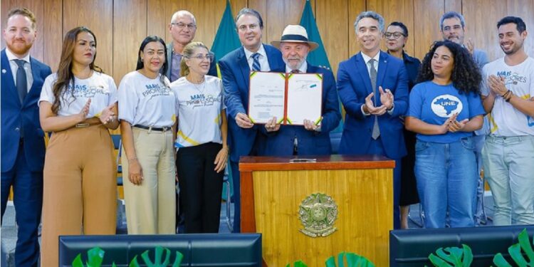Lula reconheceu o valor da profissão, além de seus desafios, e pontuou a relevância do programa para promover melhores condições a esses profissionais - Foto: Ricardo Stuckert/Secom-PR