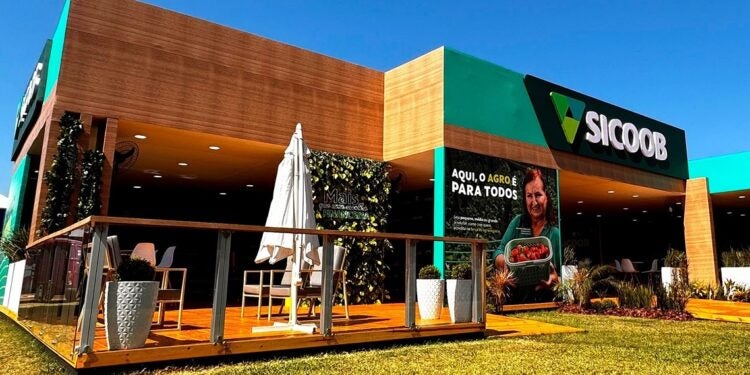 Sicoob é um dos principais agentes financiadores do produtor e da cadeia do agro – foto: divulgação/assessoria